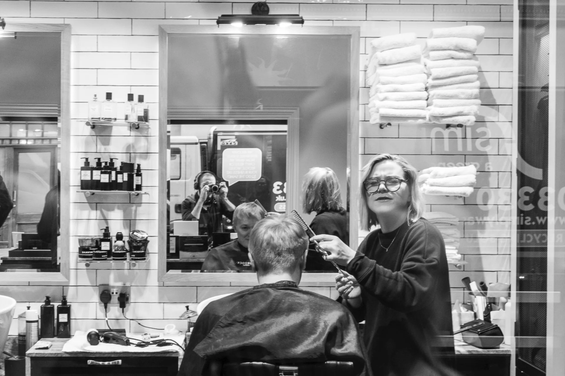 Vincenzo Lullo, documentary photographer, behind the scenes with camera equipment