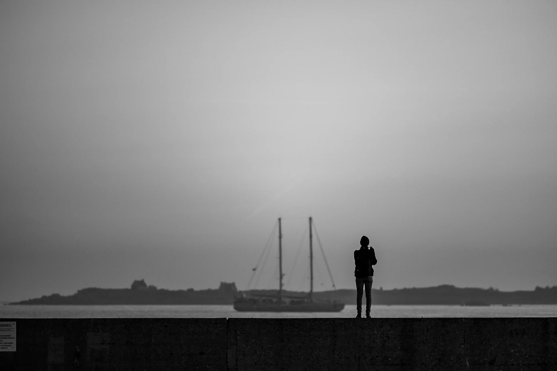 Tara Boat, sampling water for the TREC Expedition, Roscoff, France 2022 - Luv - Vincenzo Lullo | Documentary Photography