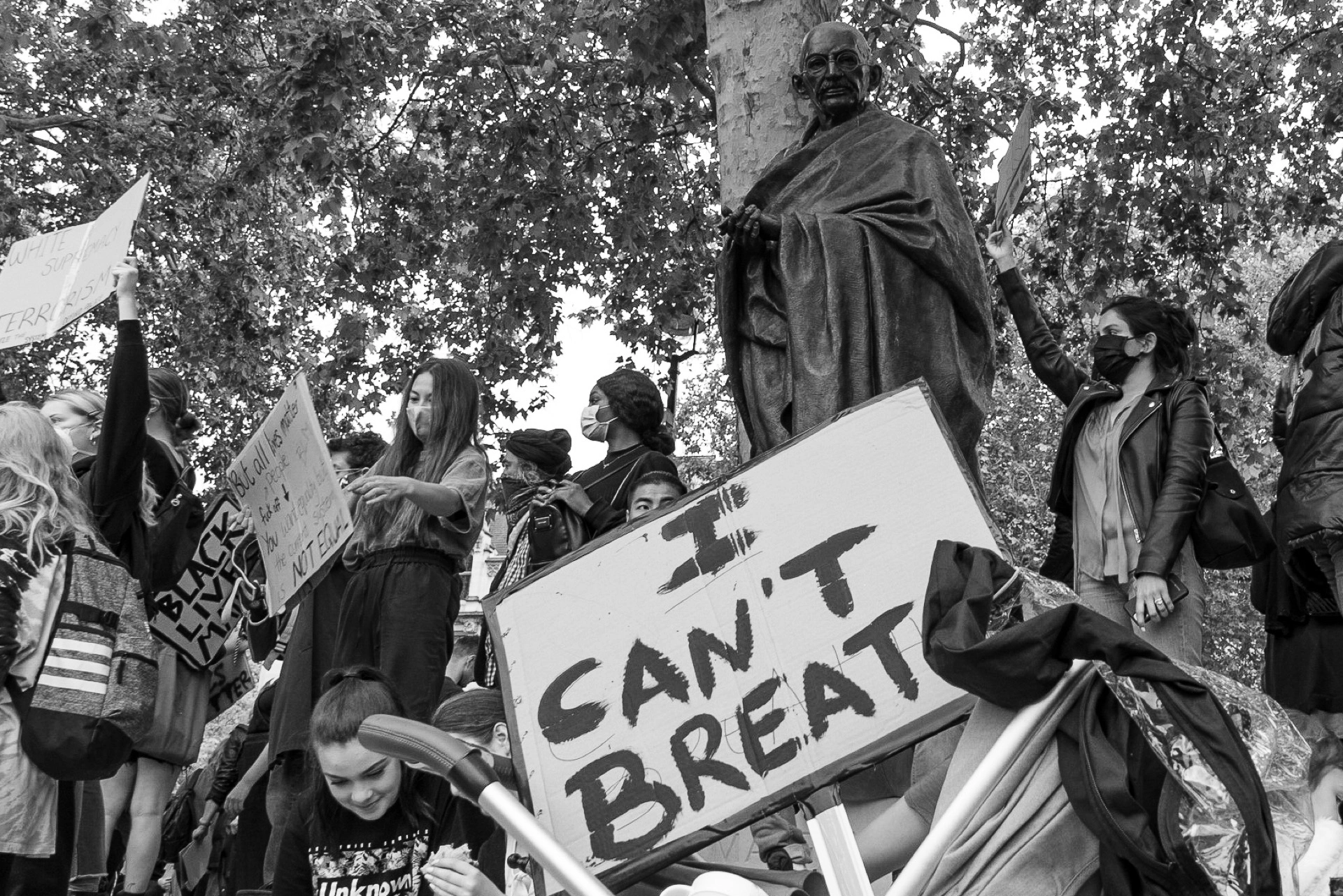 Black Lives Matter protest at Parliament Square, London, June 2020 Photo documentary | Leica V-Lux | 25mm f/3.7 | 1/100s | ISO 125