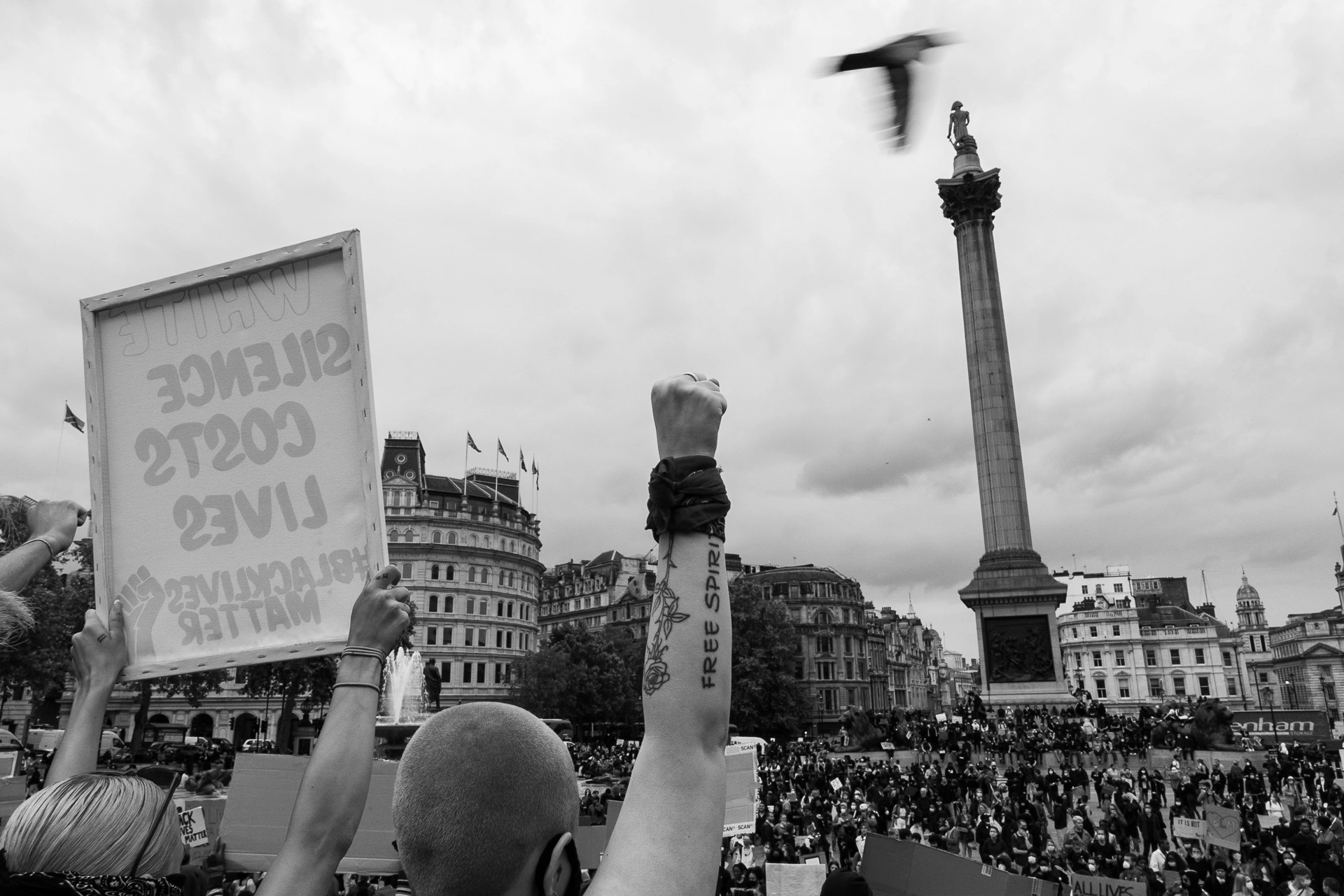 BLM protest at Trafalgar Sq, London, June 2020 - Photo documentary | Leica V-Lux | 25mm f/8.0 | 1/100s | ISO 125