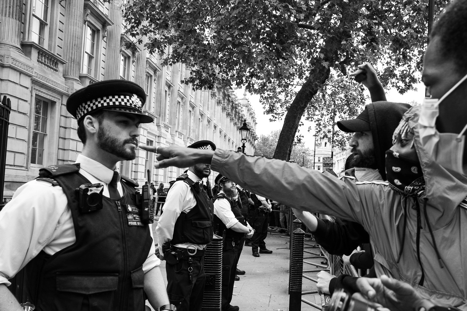 Black Lives Matter protest on Downing Street, London - Photo documentary | Leica V-Lux | 25mm f/2.8 | 1/160s | ISO 125