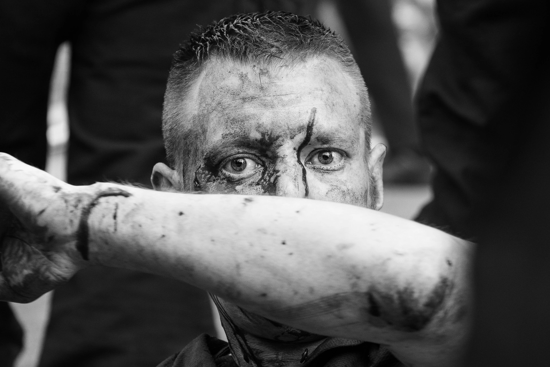 Fight between Far Right and BLM protesters - Photo documentary | Leica V-Lux | 230mm f/4.0 | 1/100s | ISO 500
